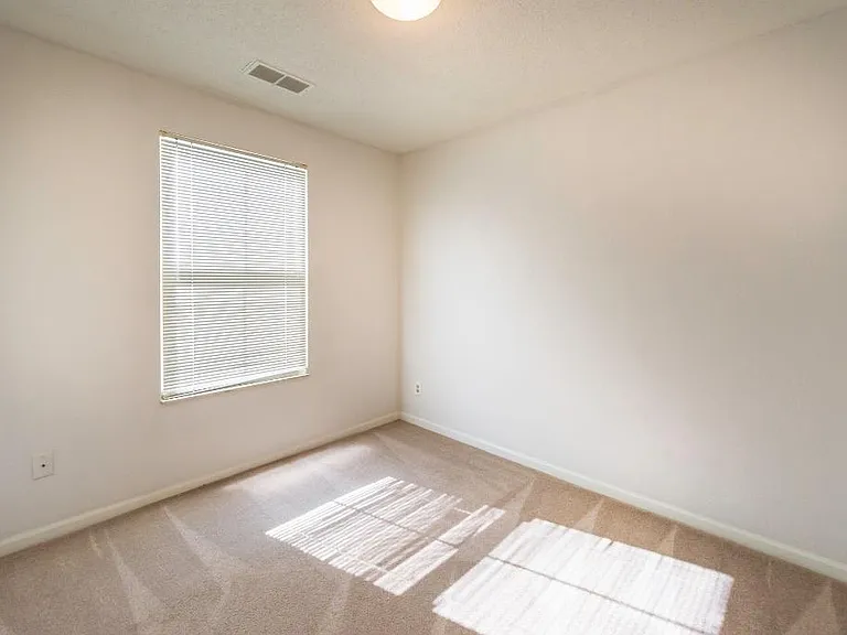 109 Fieldcrest St #202 — Photo 8