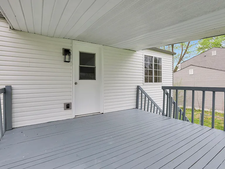 8906 Lakefield Ct — Photo 30