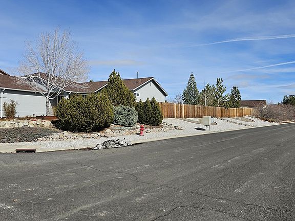 2nd image of 3933 Border Ct