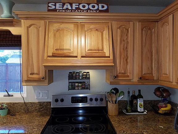 5th image of 2155 Dogwood Pl