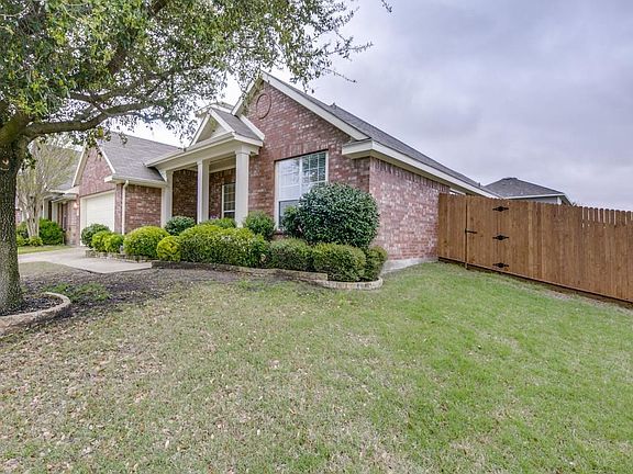 2nd image of 1025 San Antonio Dr