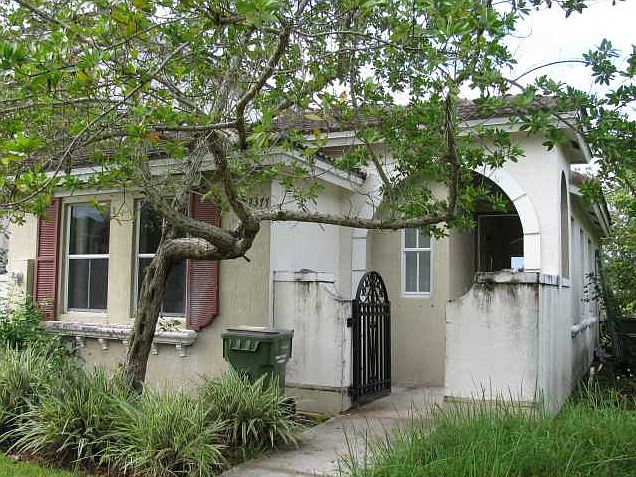 1st image of 2377 NE 42nd Ave #2377