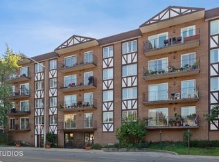 5935 Lincoln Ave UNIT 202, Morton Grove, IL 60053