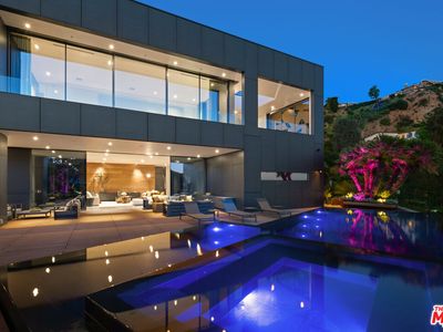 2341 Gloaming Way, Beverly Hills, CA, 90210