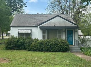 1101 N 10th St, Perry, OK 73077
