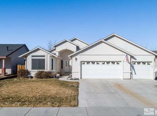 1113 Dixie Ln, Fernley, NV 89408