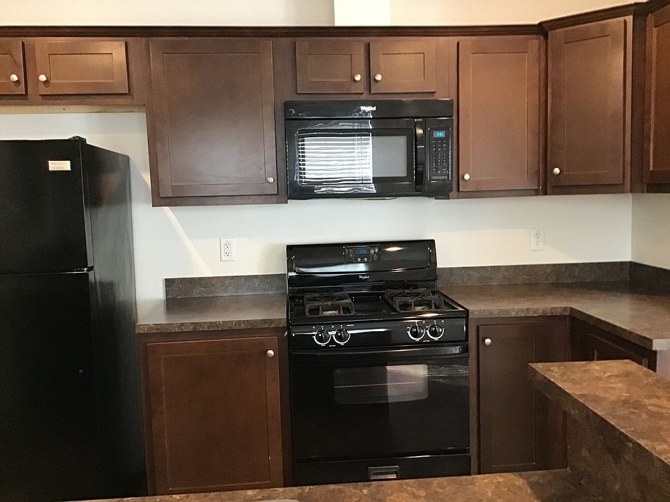 1st image of 900 W Columbia St #94