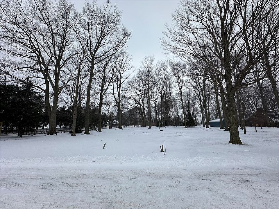 2nd image of 1636 Freeport Rd