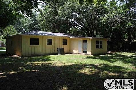 4th image of 704 Kendall Dr