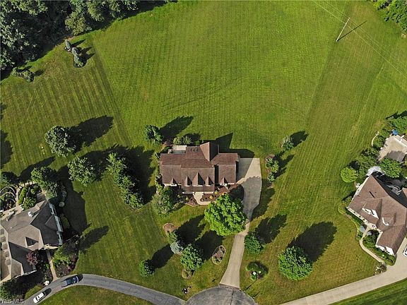 2nd image of 1470 Hunt Club Dr