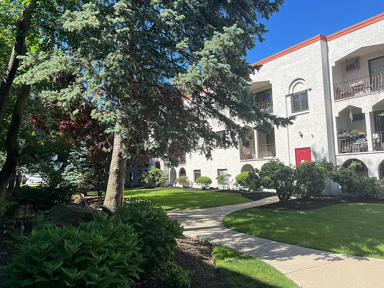 320 Fellsview Ter #326-C — Photo 16