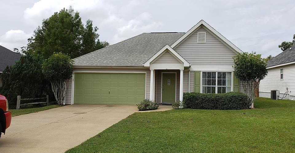 1st image of 305 Fulton Dr