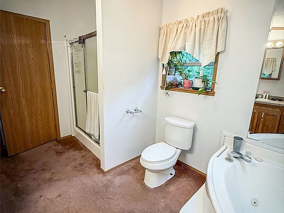 3rd image of 326 Gray Ave