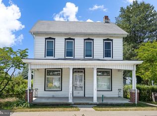 15 Stevens Rd, Stevens, PA 17578