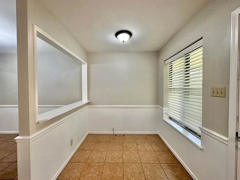 2448 Holly Ln — Photo 13