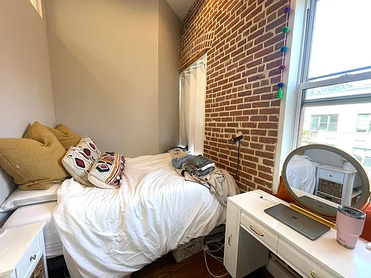 Rented by Douglas Elliman | media 9