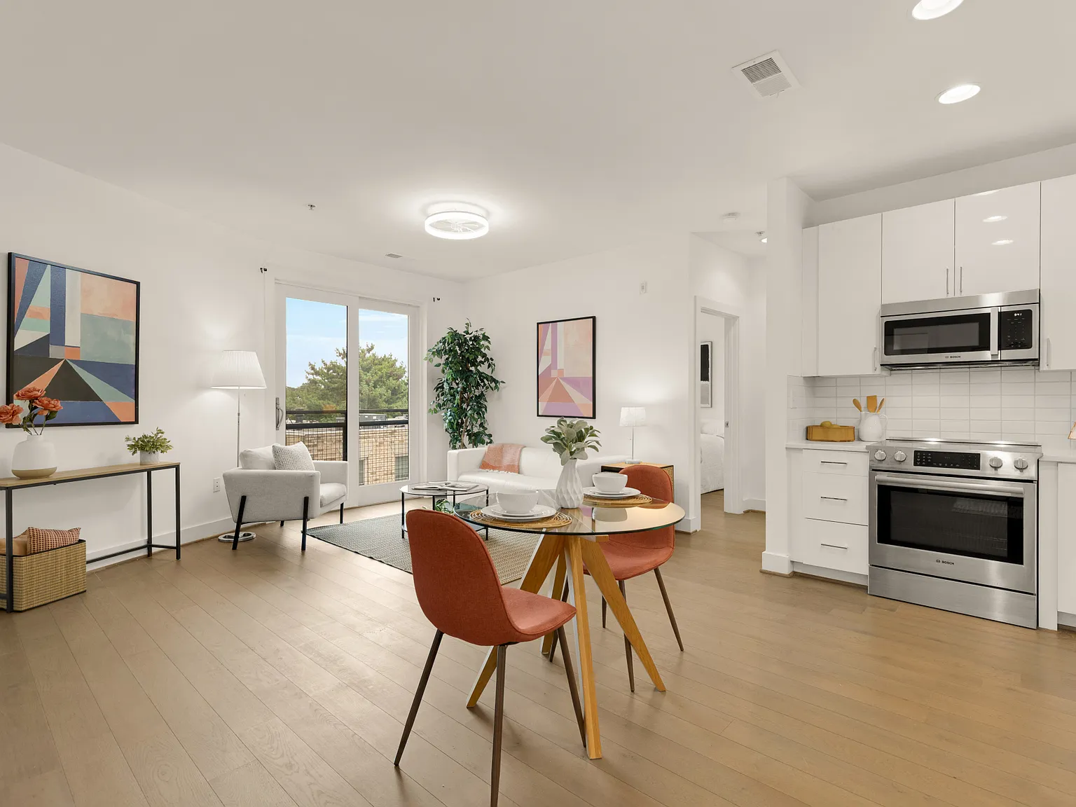 1 bed, 590 sqft, $2,200 — Photo 2