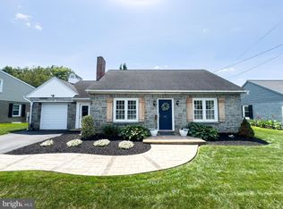 62 Rose Ave, Leola, PA