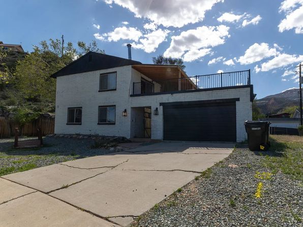 450 Hillside Pl