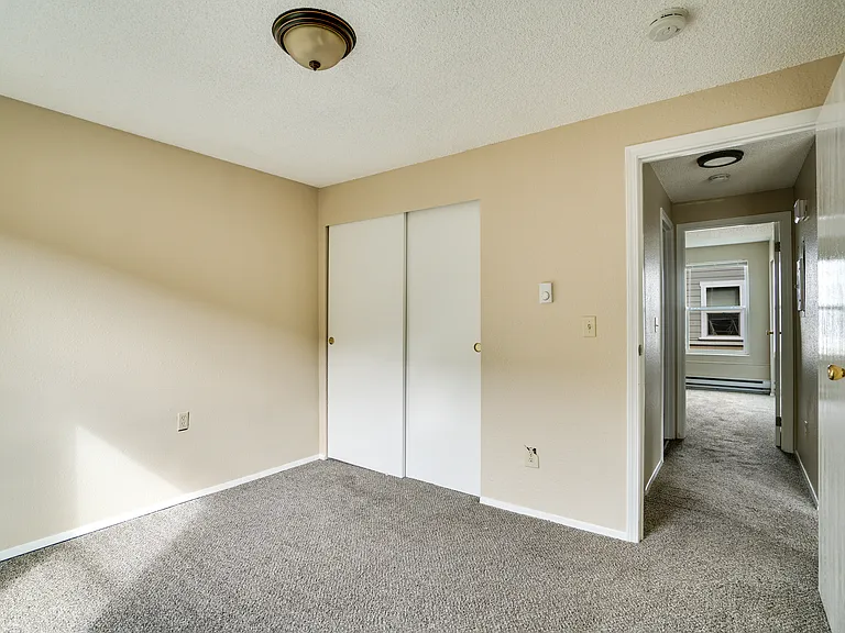 2412 S I St #3 — Photo 14