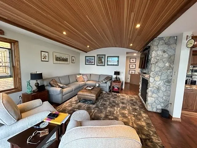 14 Edgemont Landing Rd — Photo 6