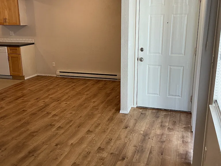 4410 NW Wedgewood Ln #3 — Photo 4
