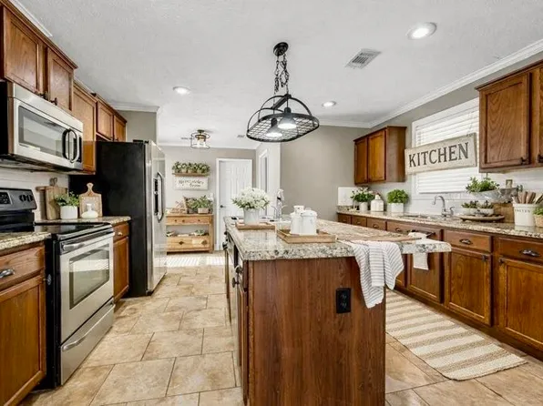 3536 Topsy Rd, Lake Charles, LA 70611