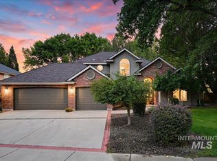 3064 E Nature Dr, Boise, ID 83706