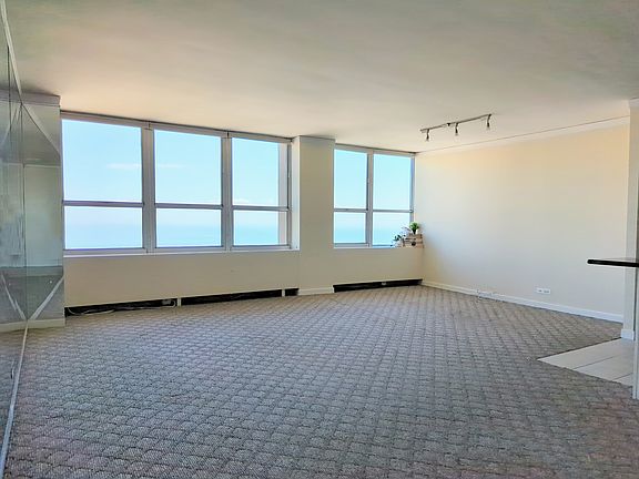 4th image of 655 W Irving Park Rd #V87