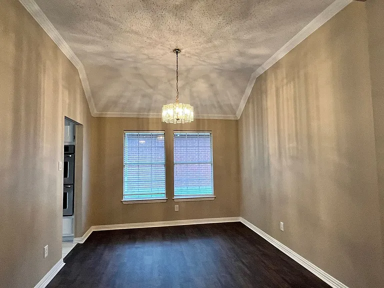 5605 Belle Chasse Ln — Photo 8