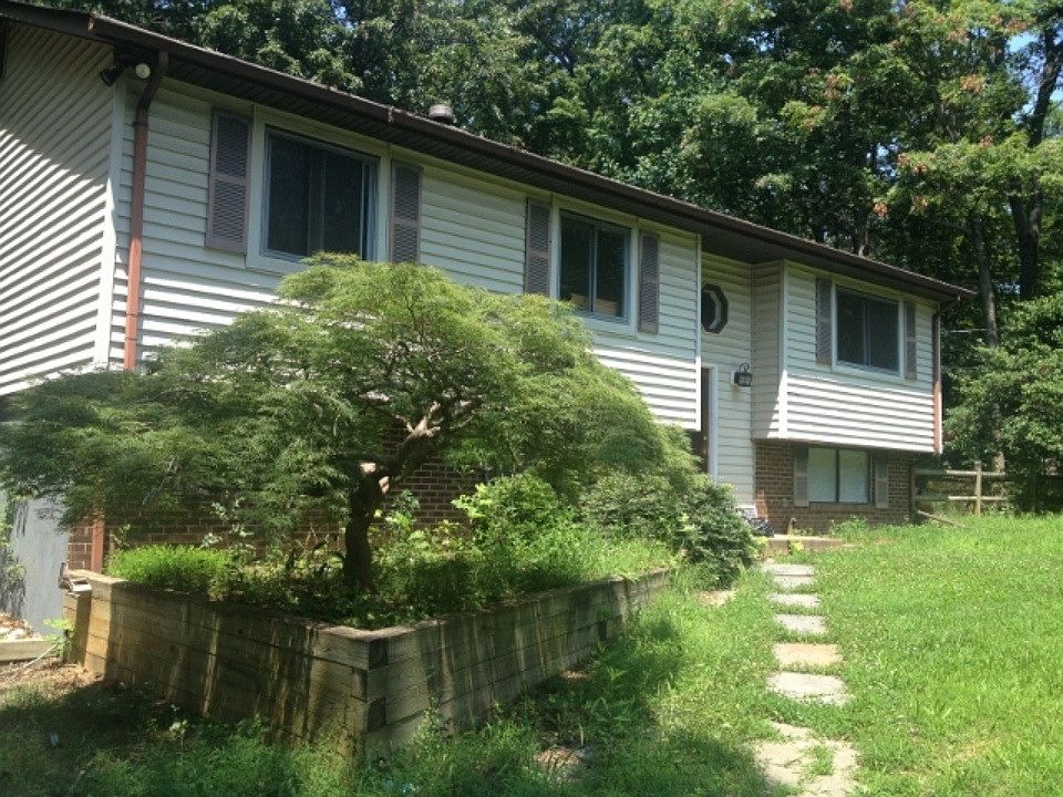 2nd image of 12808 Kahns Rd