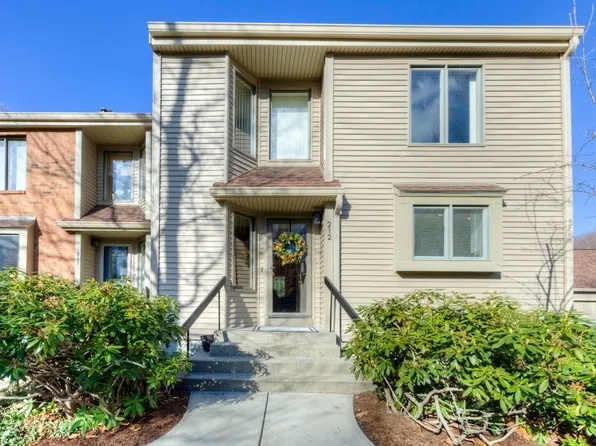 770 Salisbury St APT 212, Worcester, MA 01609