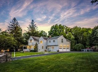 28 Pequot Dr, Norwalk, CT 06855