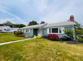 43 Race Brook Rd, West Hartford, CT 06107