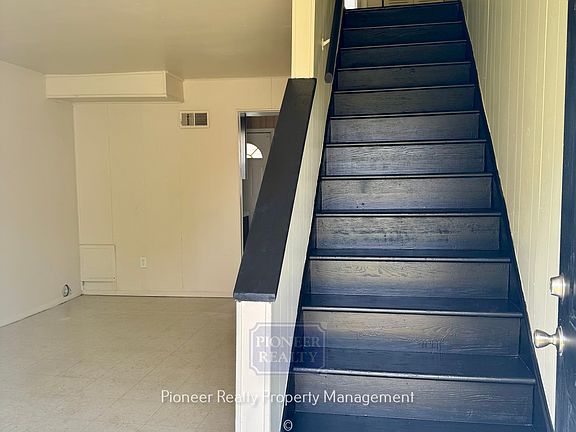 4th image of 2101 Newbourne St #5