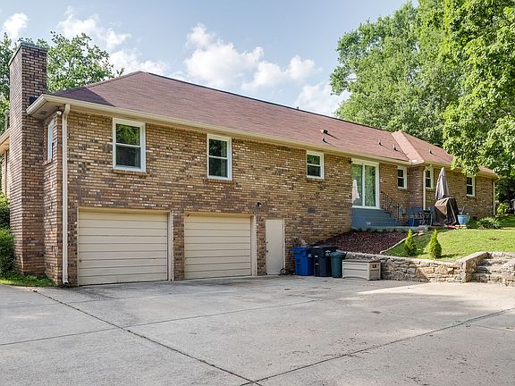 3rd image of 7105 Patten Ln