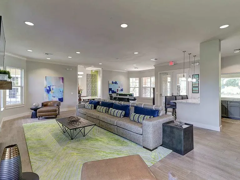 Cypress Grand — Photo 10