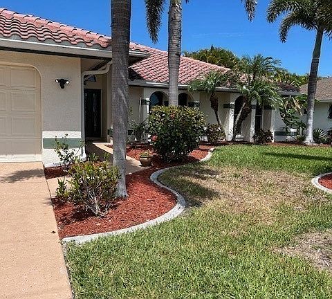 4th image of 521 SW 52nd St