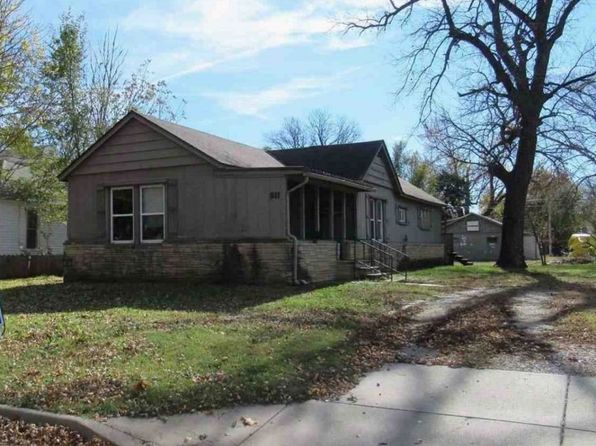 511 E 3rd Ave, Winfield, KS 67156