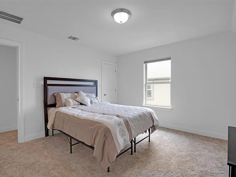 5724 Siragusa Dr — Photo 27