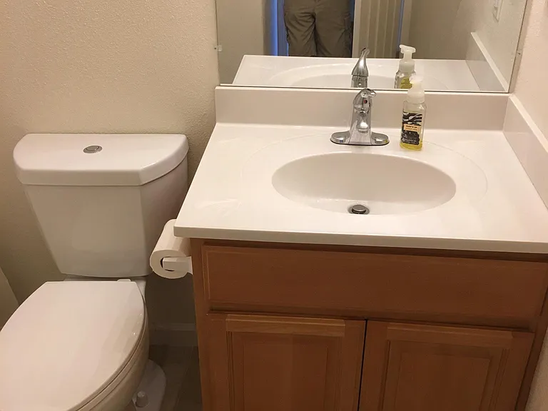 746 Illinois Ave #3 — Photo 5
