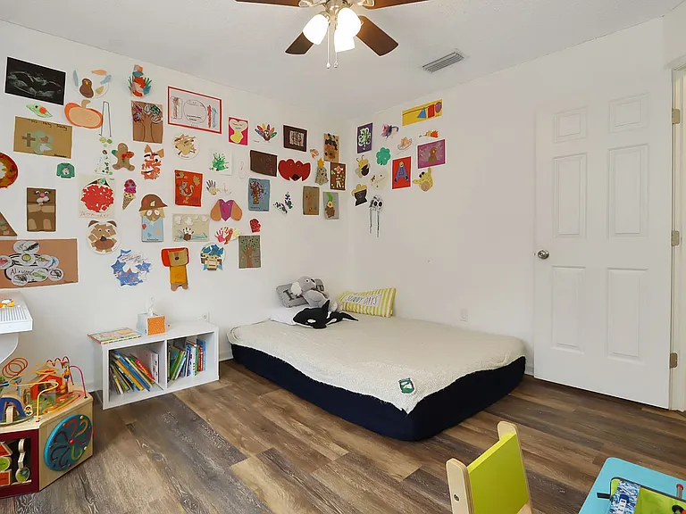 1356 Lake Dr — Photo 15