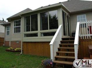 2825 Meadow Gln, Mount Juliet, TN 37122
