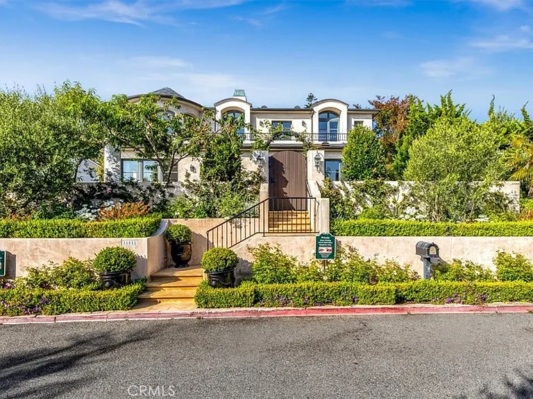 31512 Bluff Dr — Photo 2