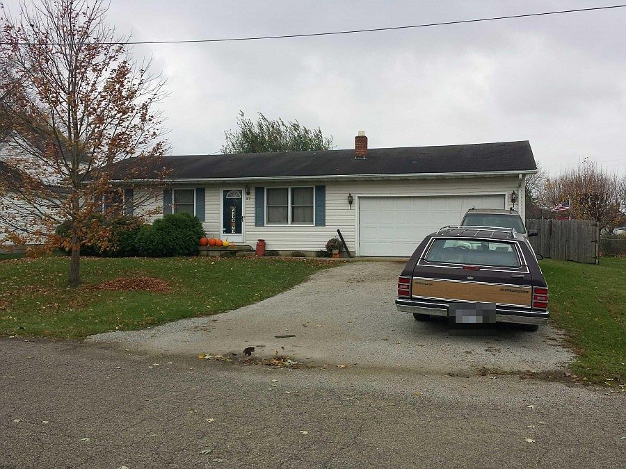 1st image of 27 W 2nd St