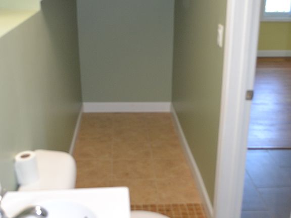 5th image of 1341 N Ashland Ave APT 3R