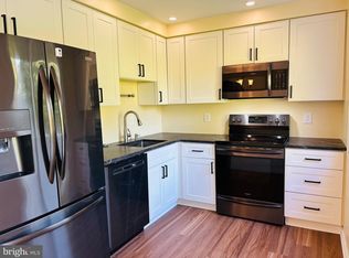 145 Roskeen Ct #128, Phoenixville, PA 19460