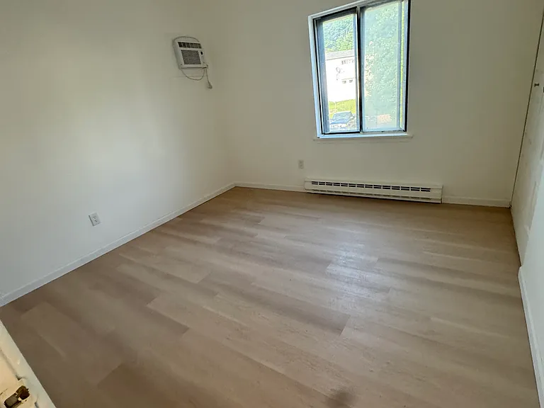 3 Braeburn Ln — Photo 8