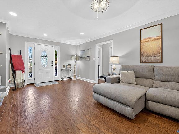 5th image of 591 Burton Loop Rd