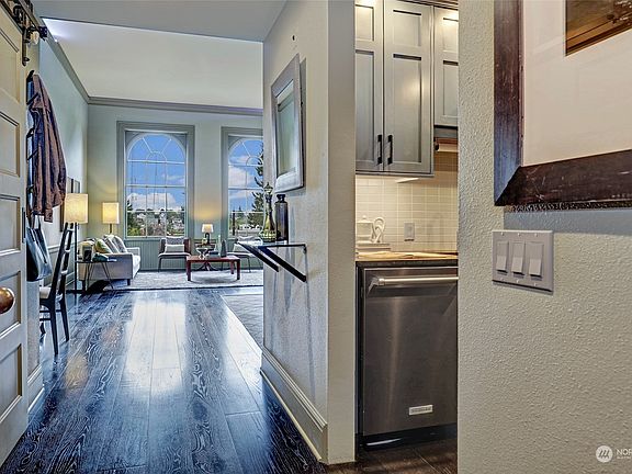 2nd image of 1401 5th Avenue W #314
